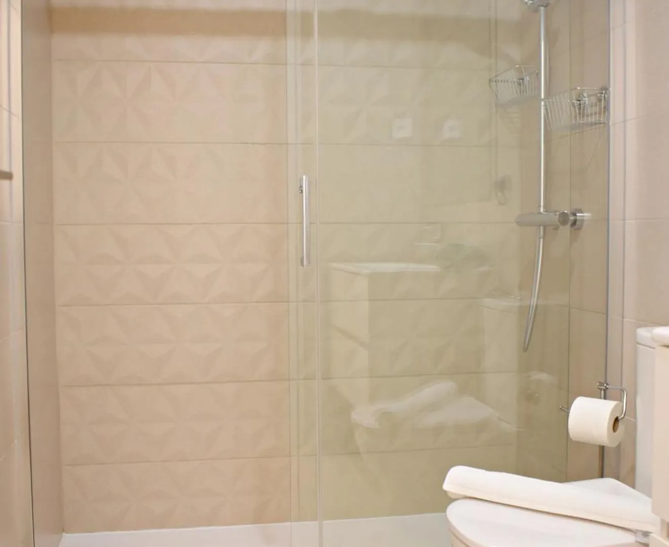 Malagueta'S Home Cozy Apartment With Parking And Swimming Pool Malaga